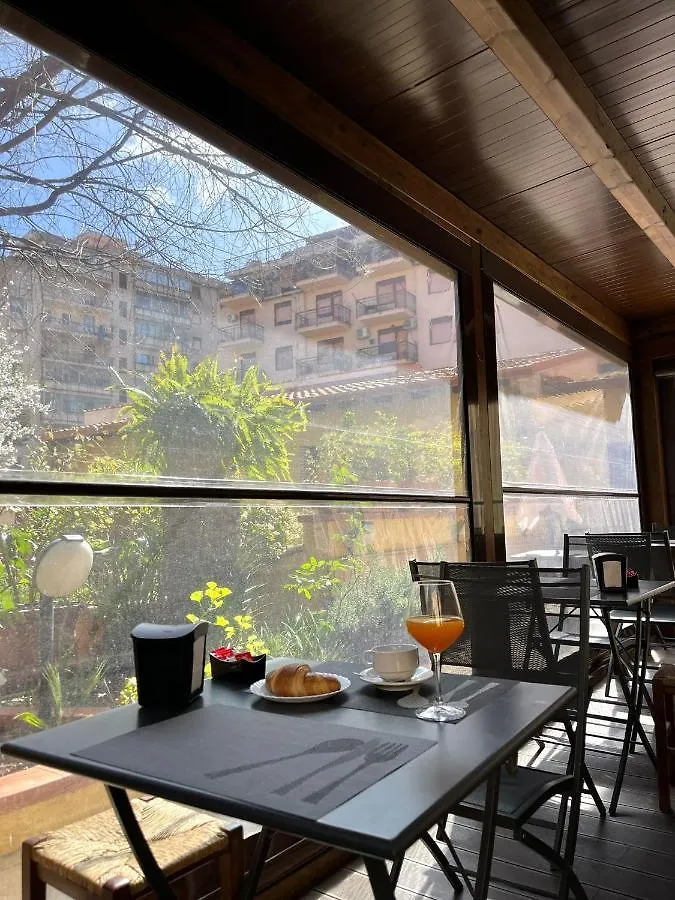 פלרמו Hotel D'Orleans 3*,