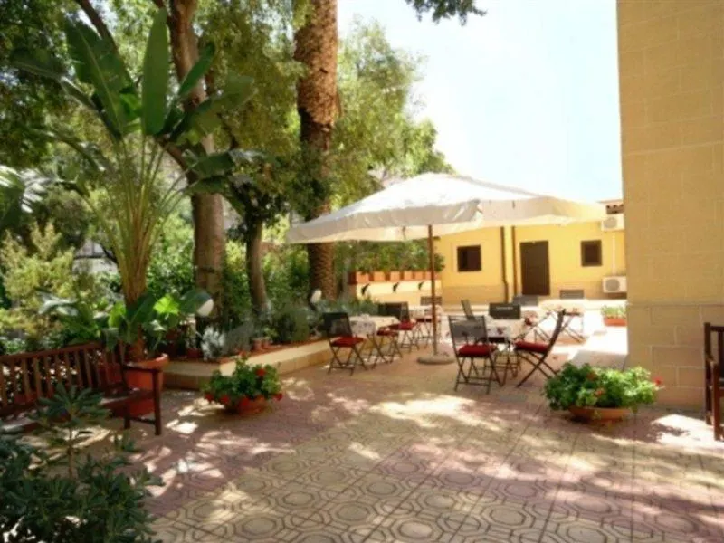 פלרמו Hotel D'Orleans