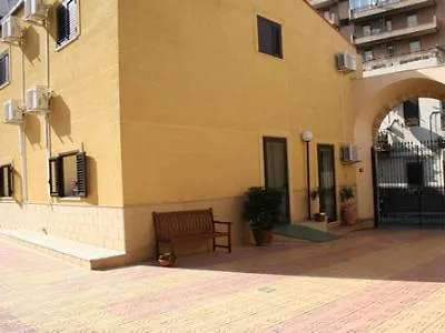 ***  פלרמו Hotel D'Orleans איטליה